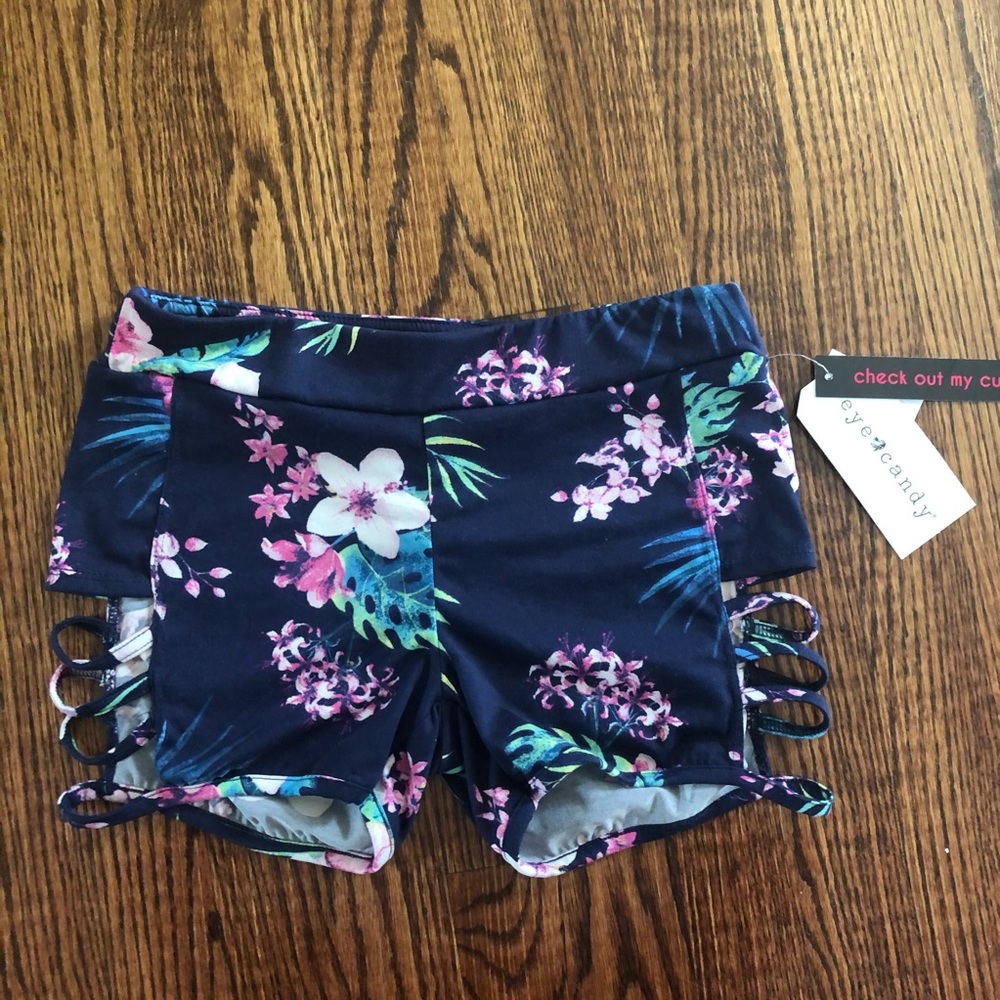 Cut out shorts